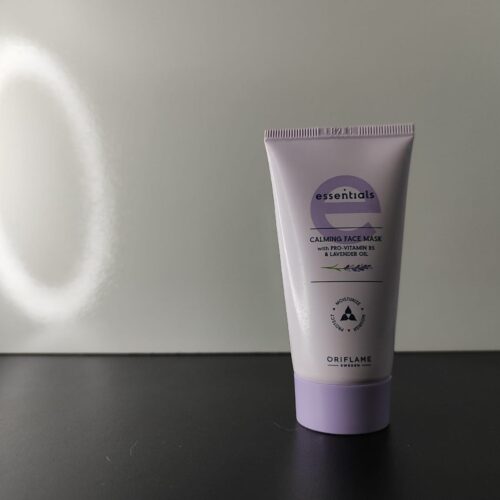 Mascarilla facial calmante con provitamina B5 y aceite de lavanda