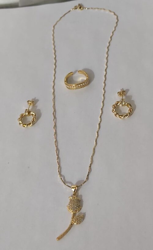 JUEGO DE ROSA CON INC DE CRISTAL ORO LAMINADO