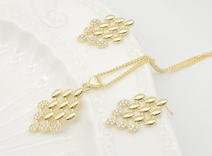 Set Collar Aura